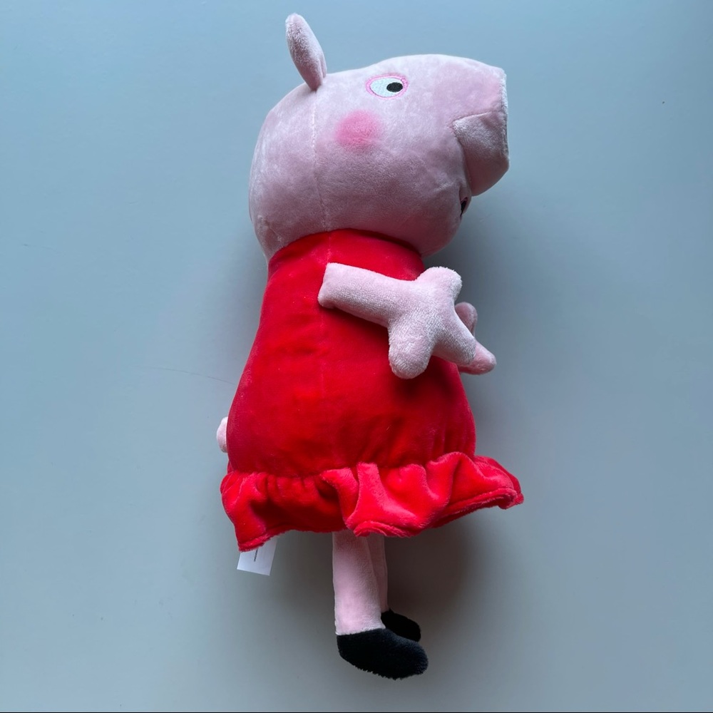 Peppa Pig Hug N Oink Plush Price FIRM